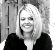 Portrait de Juliette Dumont, fondatrice d’EUVOLIA, experte en conseil, coaching, management et RH.