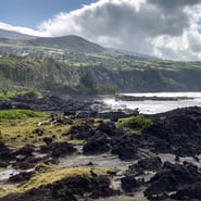 Début du Sentier du Cap Jaune, à proximité de Saint-Joseph.