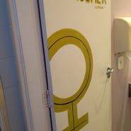 Signalétique porte toilette hostel Rio de Janeiro