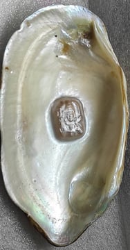 "Cultured pearl featuring divine face, approx 11mm white–nucleus grown gem-Fit for export"