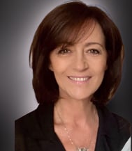 femme avec un sourire