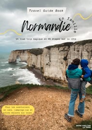 Couverture du guide 'Normandie road-trip magique en 45 étapes' pour voyageurs en van et camping-car. Paysages côtiers