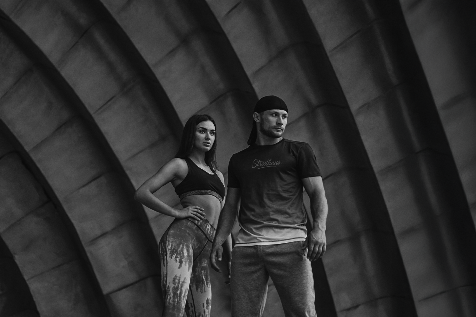 black and white bed linen