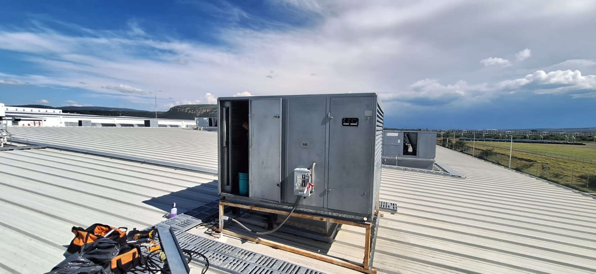 a group of cars parked on the side of a street