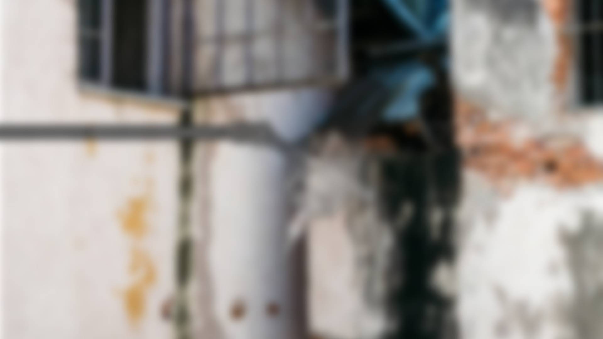 black and white bed linen