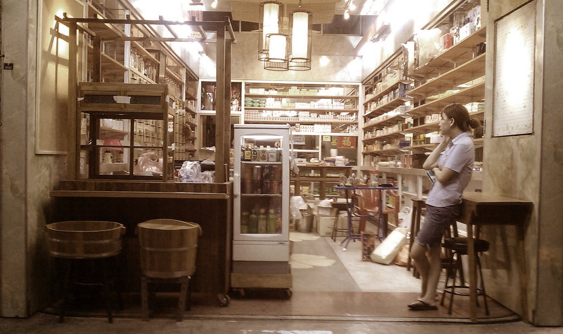 an abstract photo of a curved building with a blue sky in the background