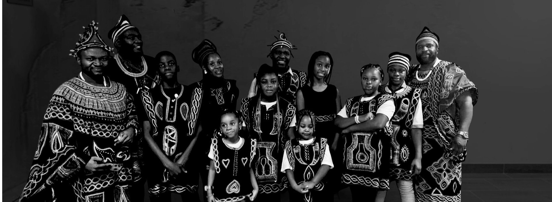 black and white bed linen