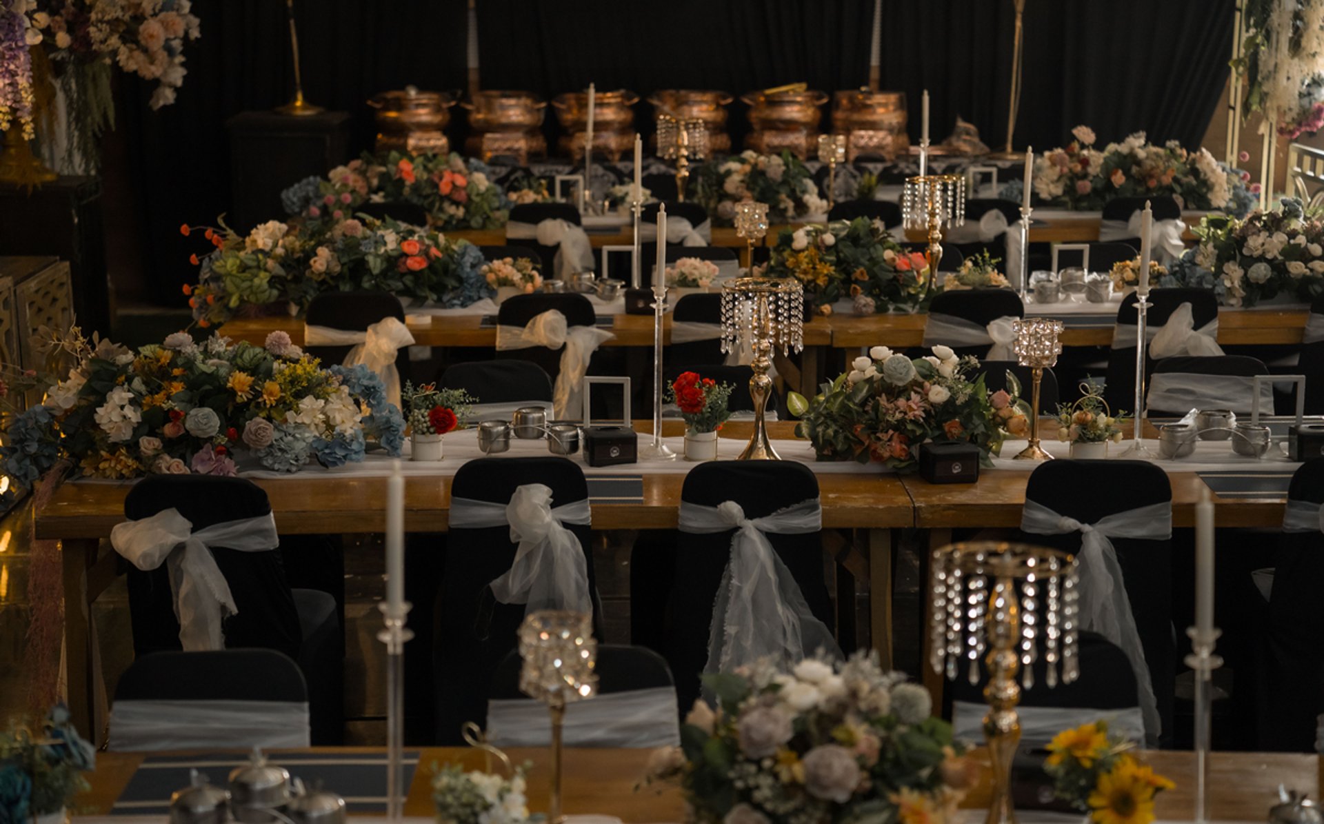 black and brown leather padded tub sofa