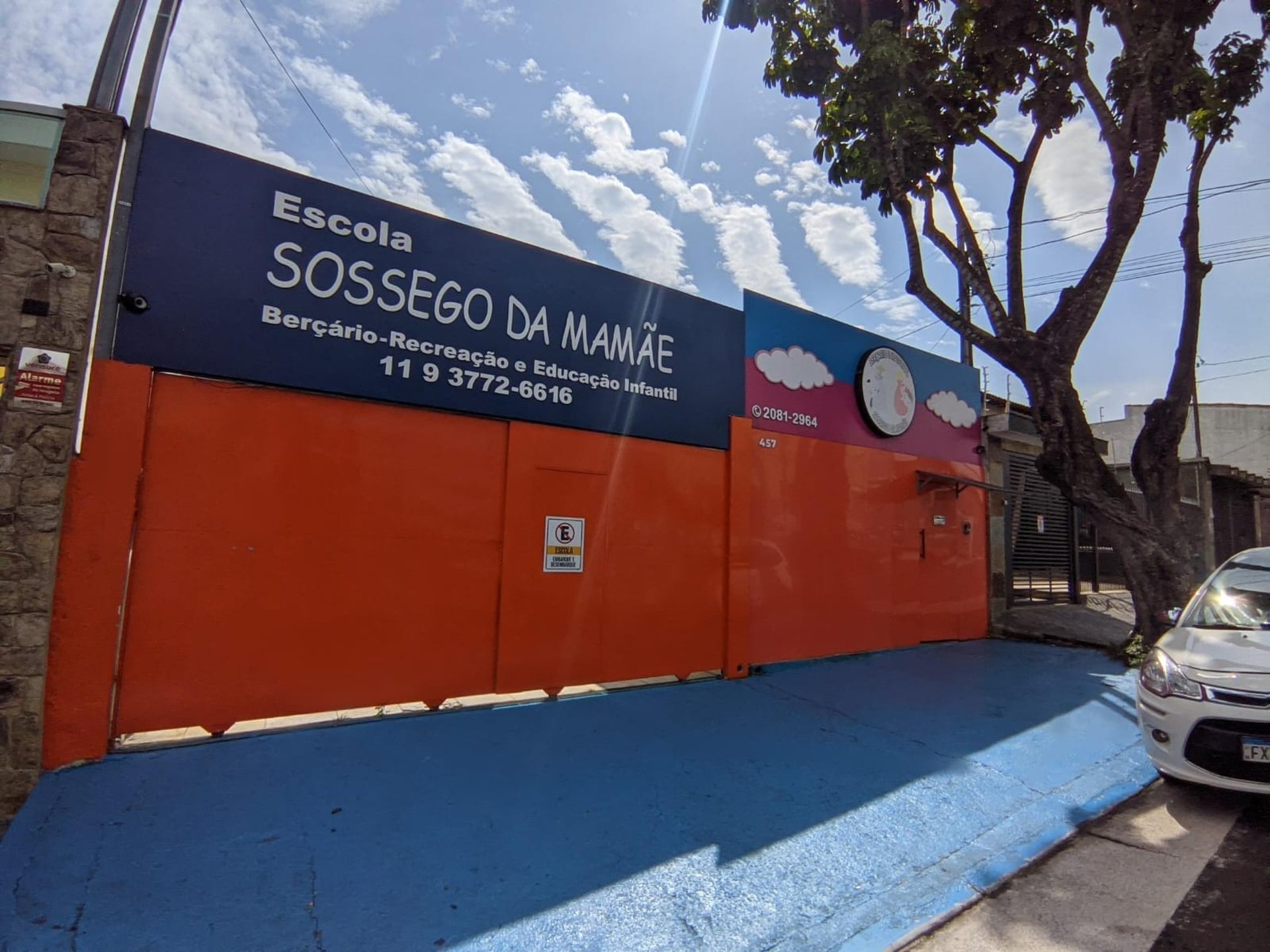 black and brown leather padded tub sofa