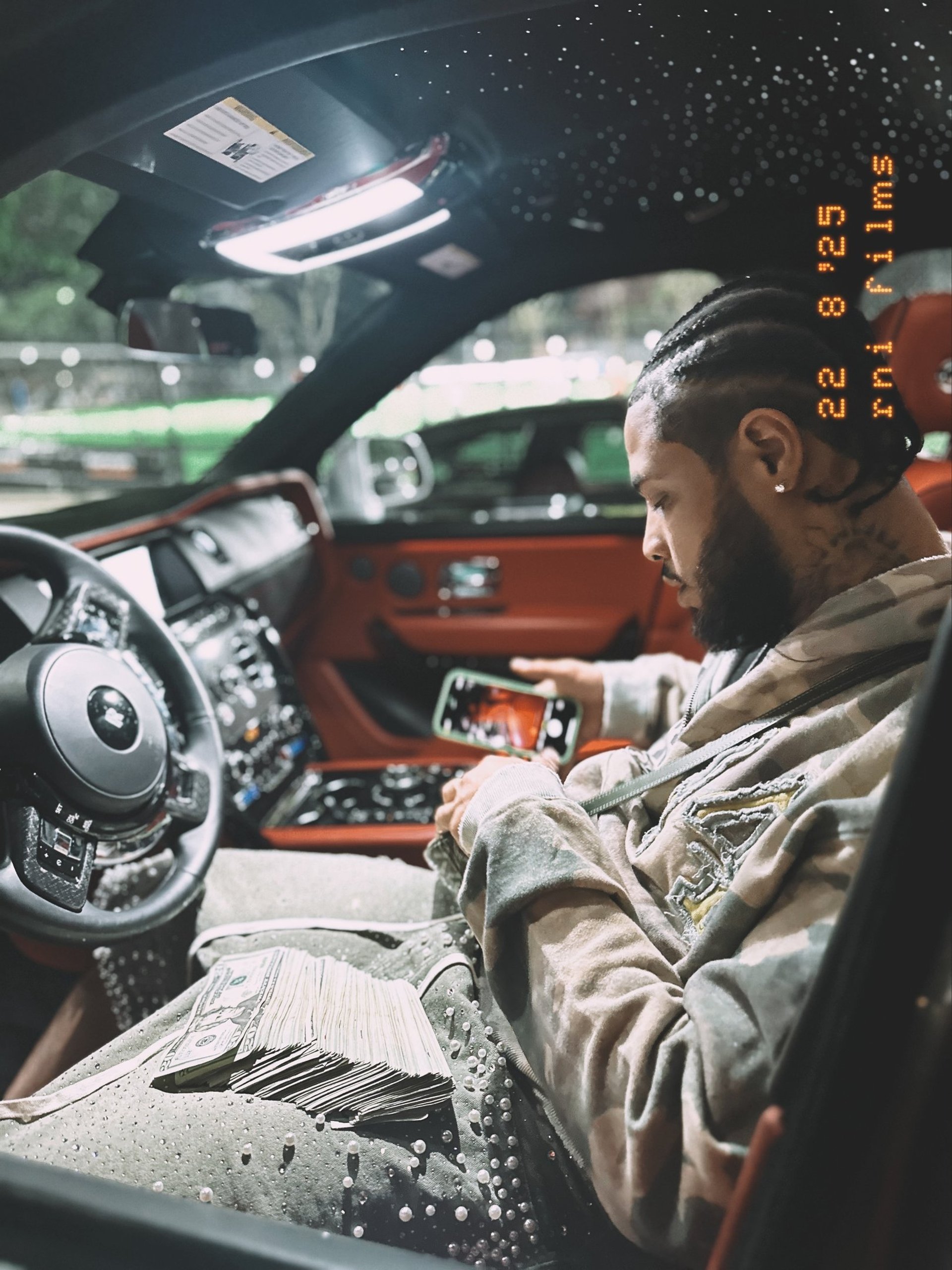 black and white bed linen