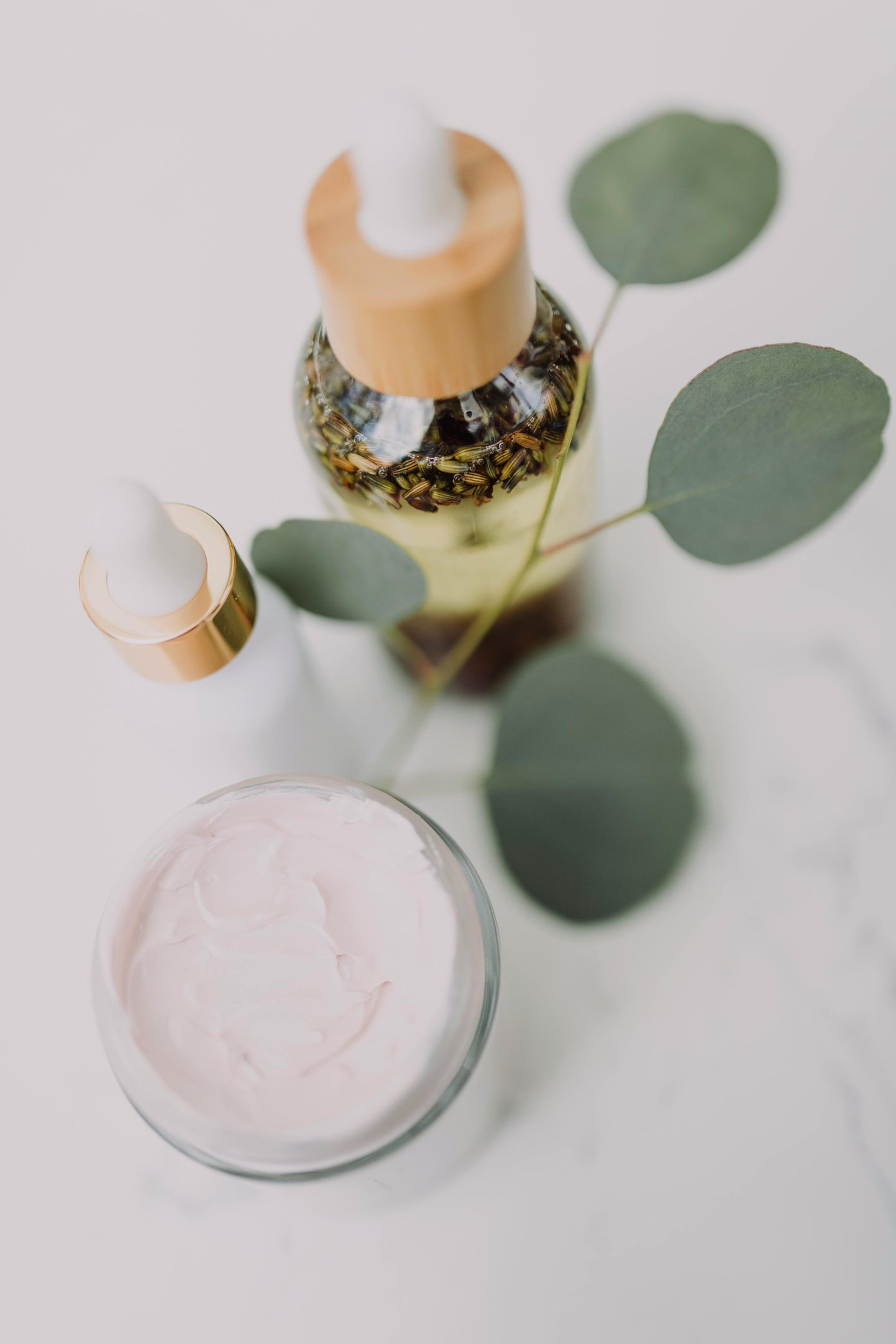 an abstract photo of a curved building with a blue sky in the background