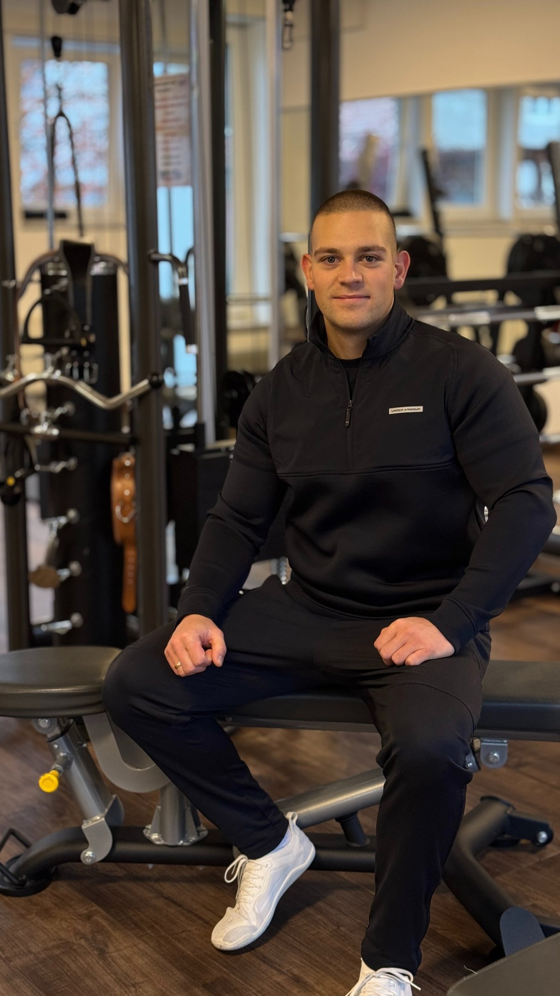 black and white bed linen