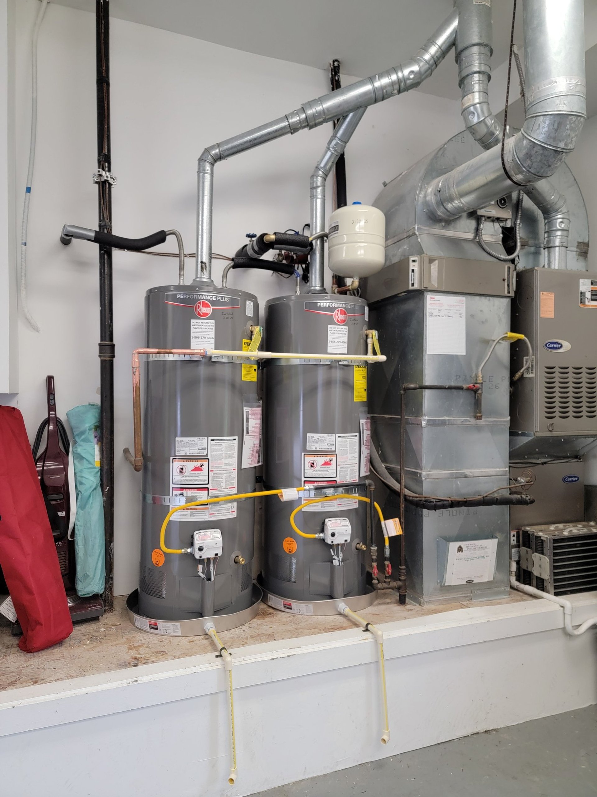 an abstract photo of a curved building with a blue sky in the background