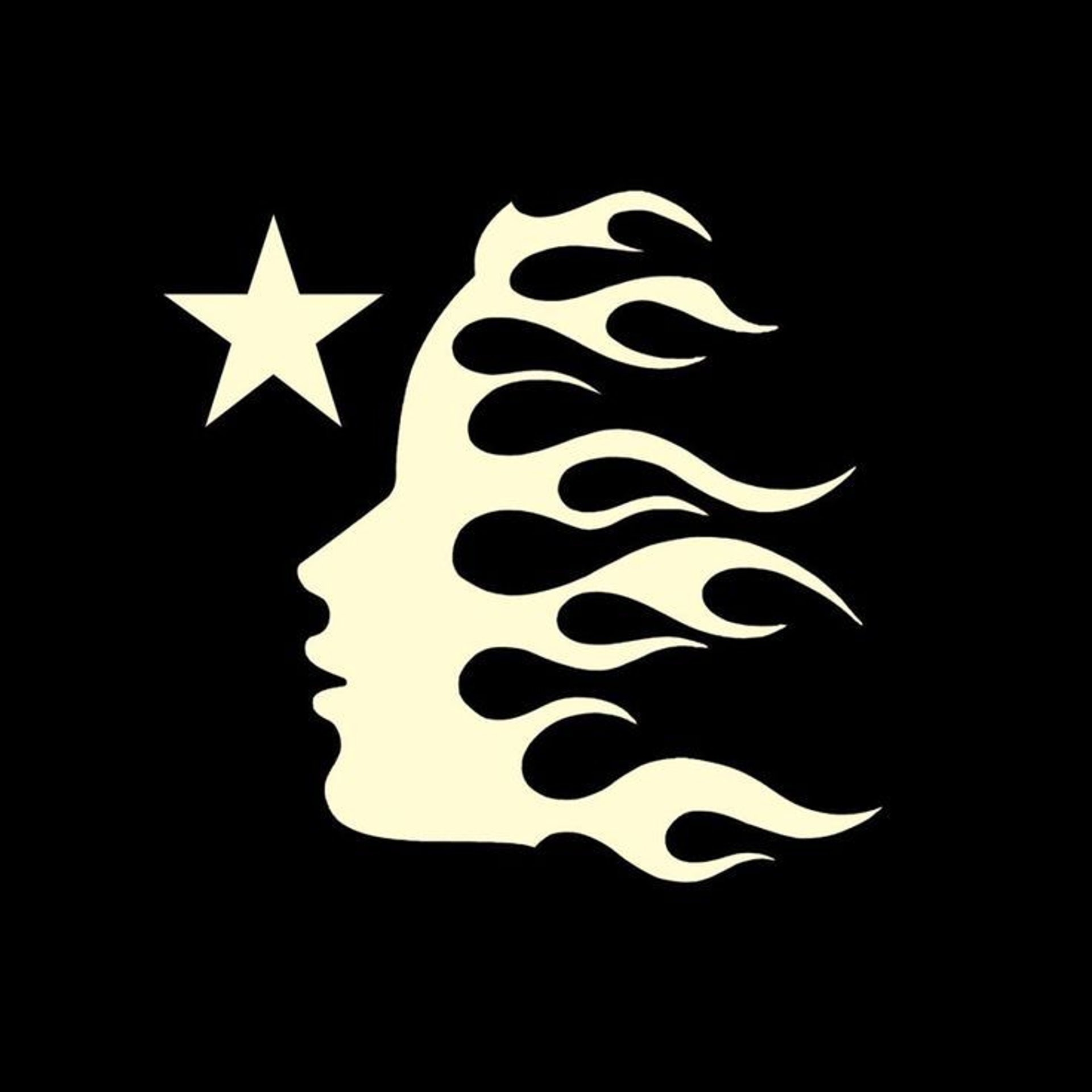 black and white bed linen