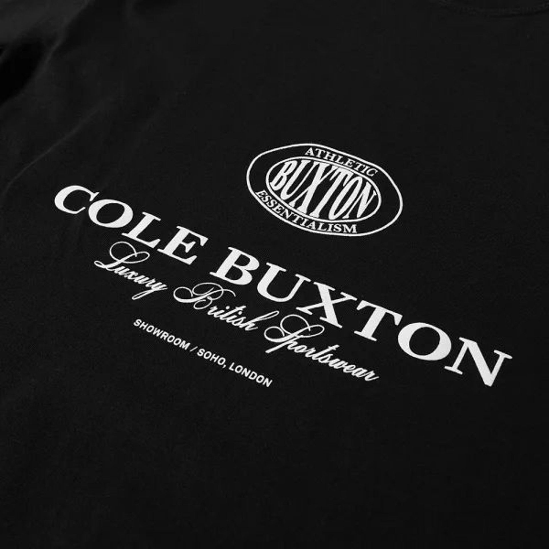 black and white bed linen