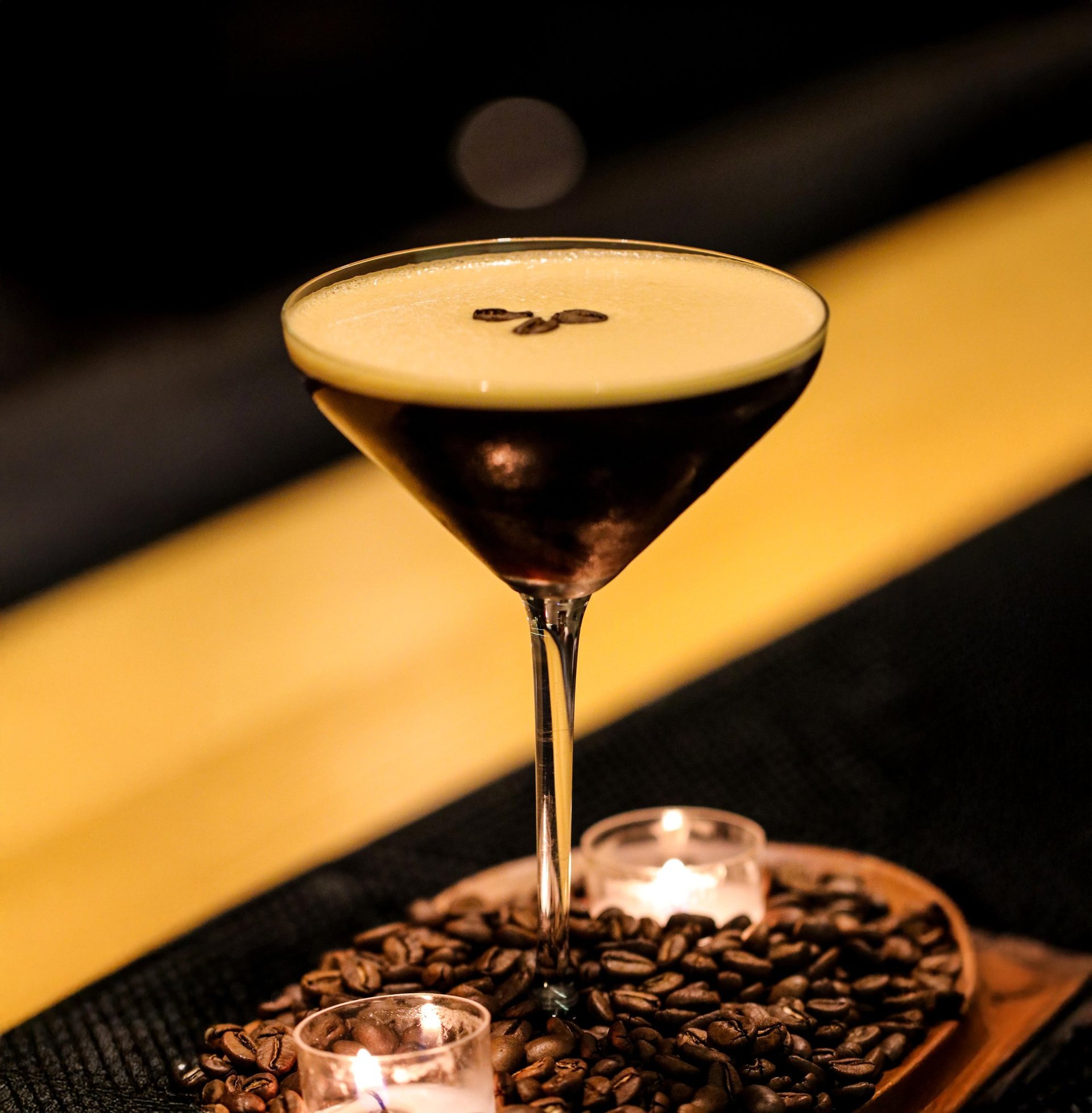 black and white bed linen