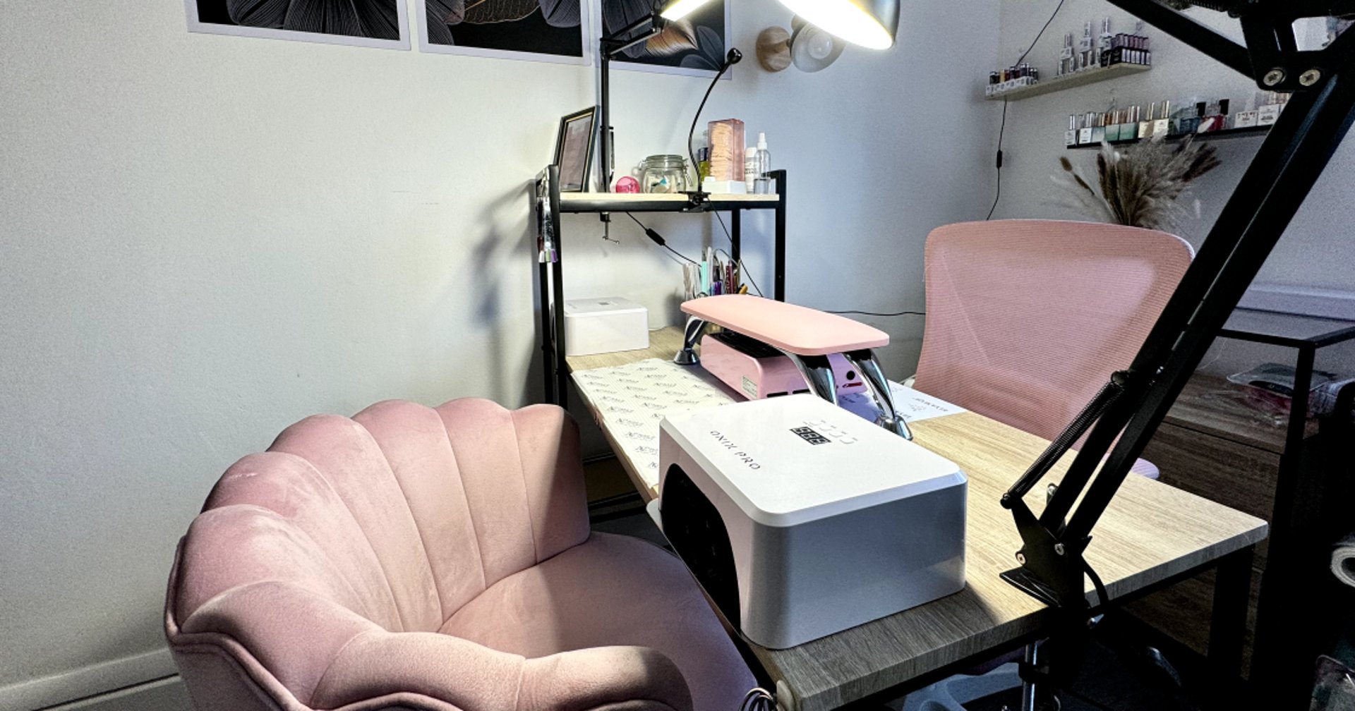 black and brown leather padded tub sofa