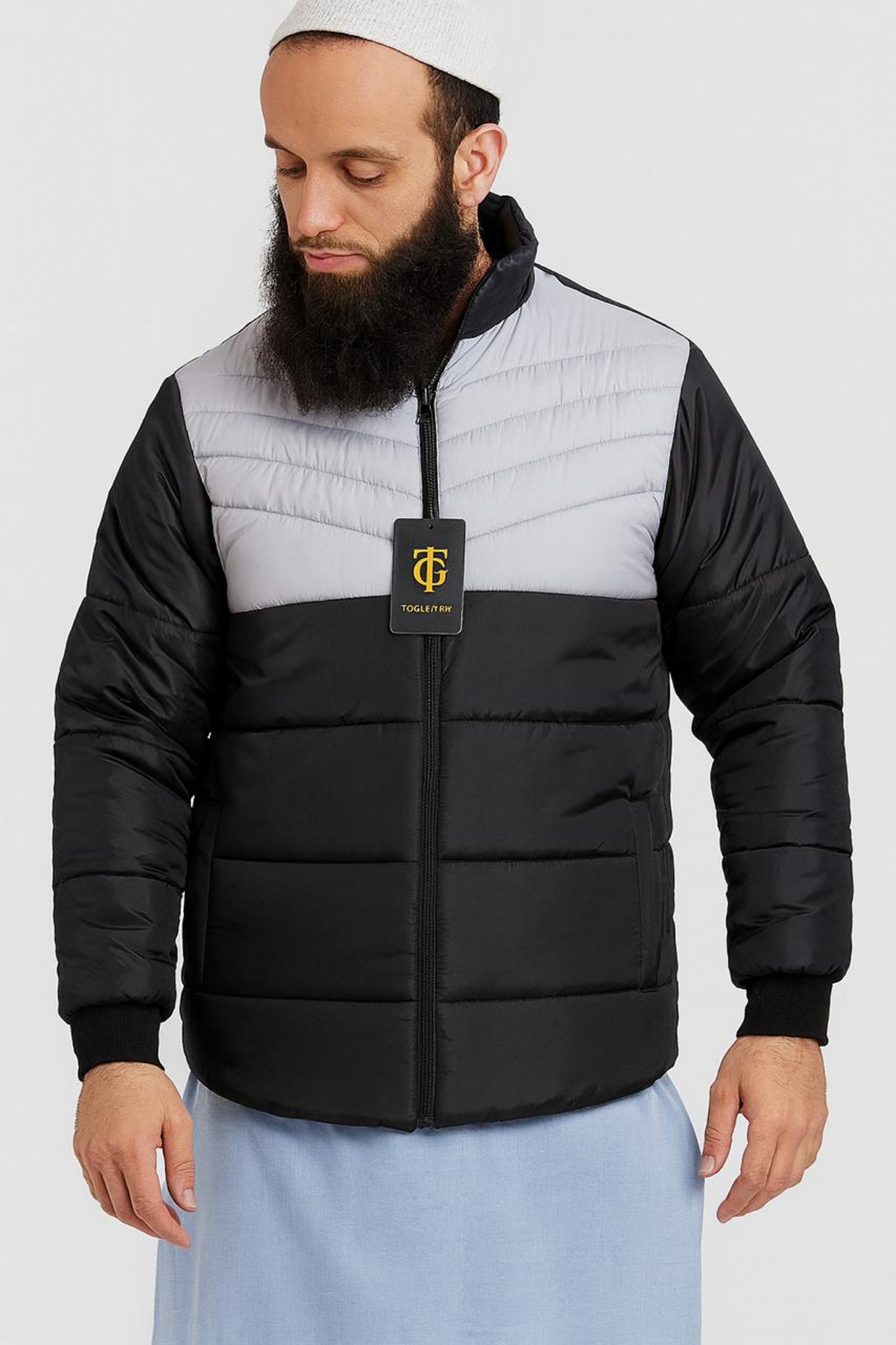 black and white bed linen