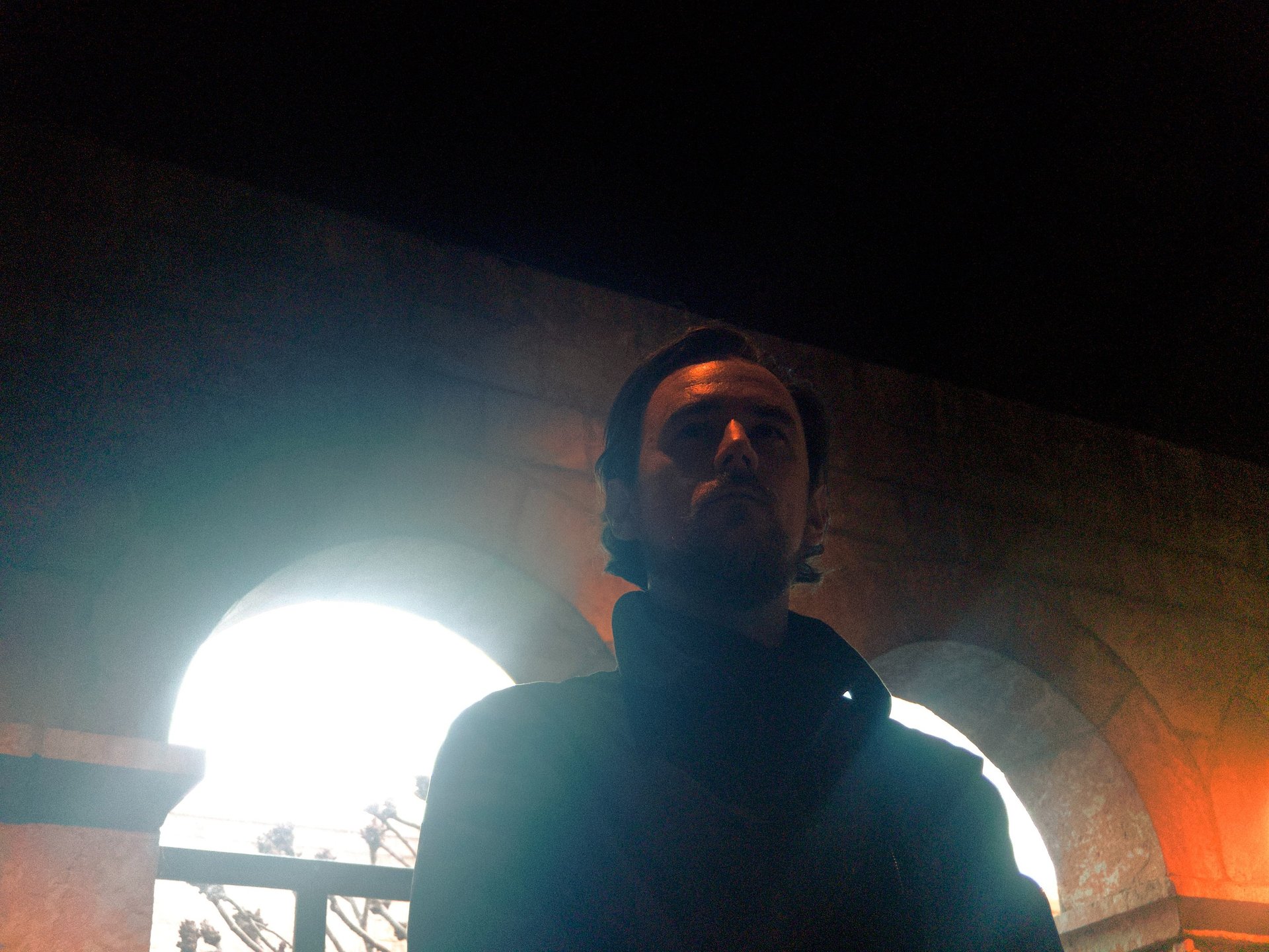 black and white bed linen