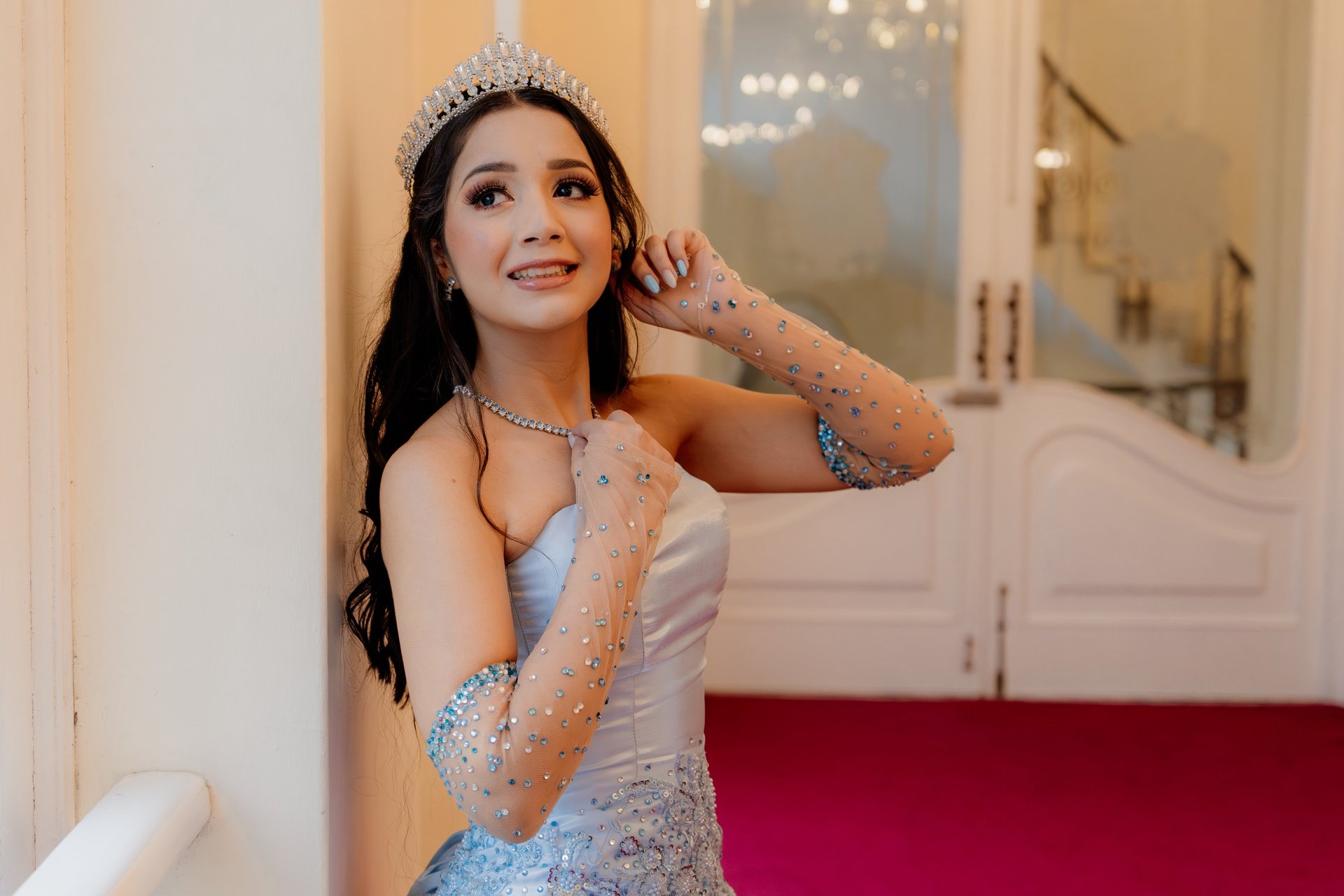 white wall paint with black line