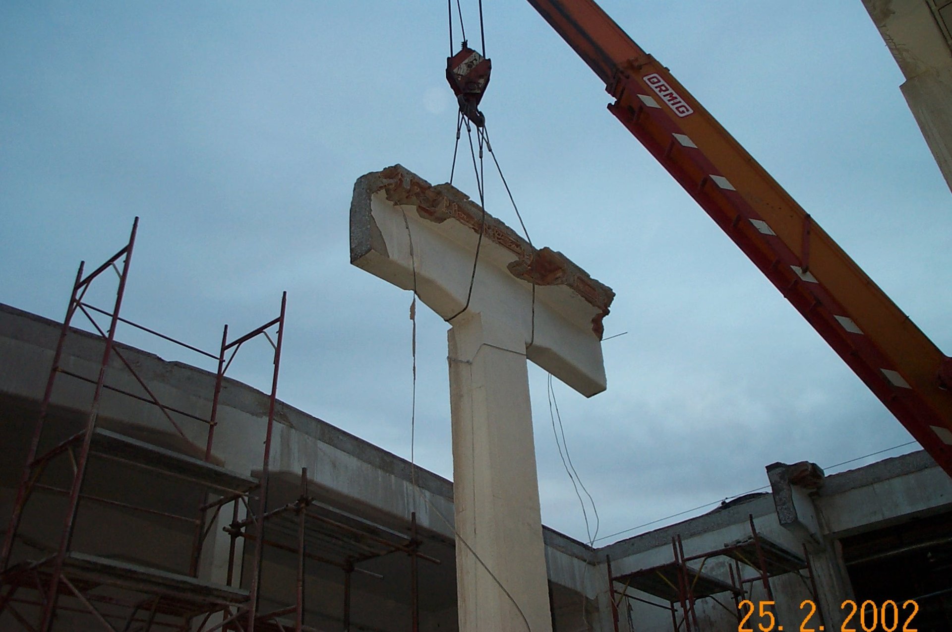 black and brown leather padded tub sofa