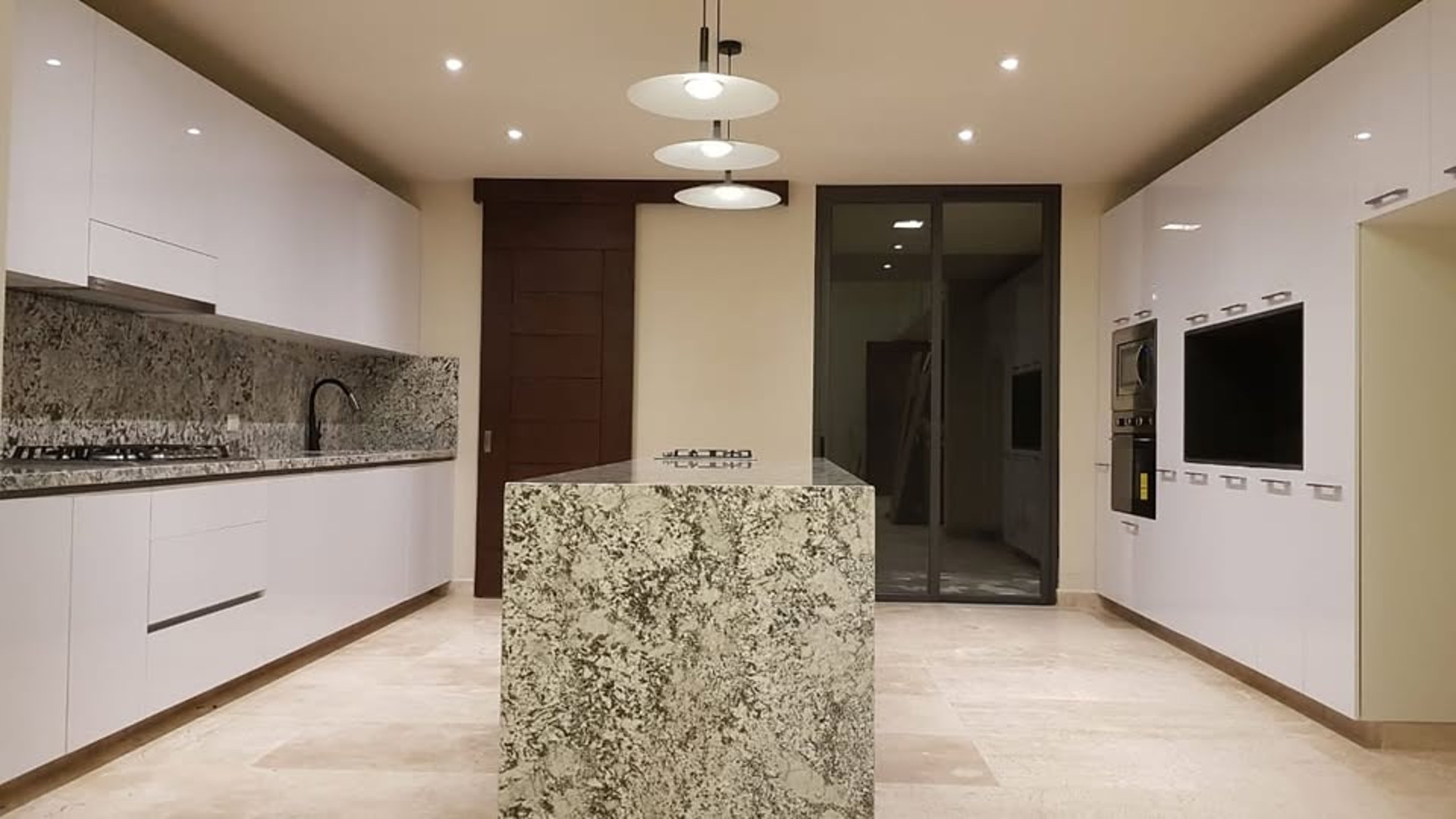 black and white bed linen