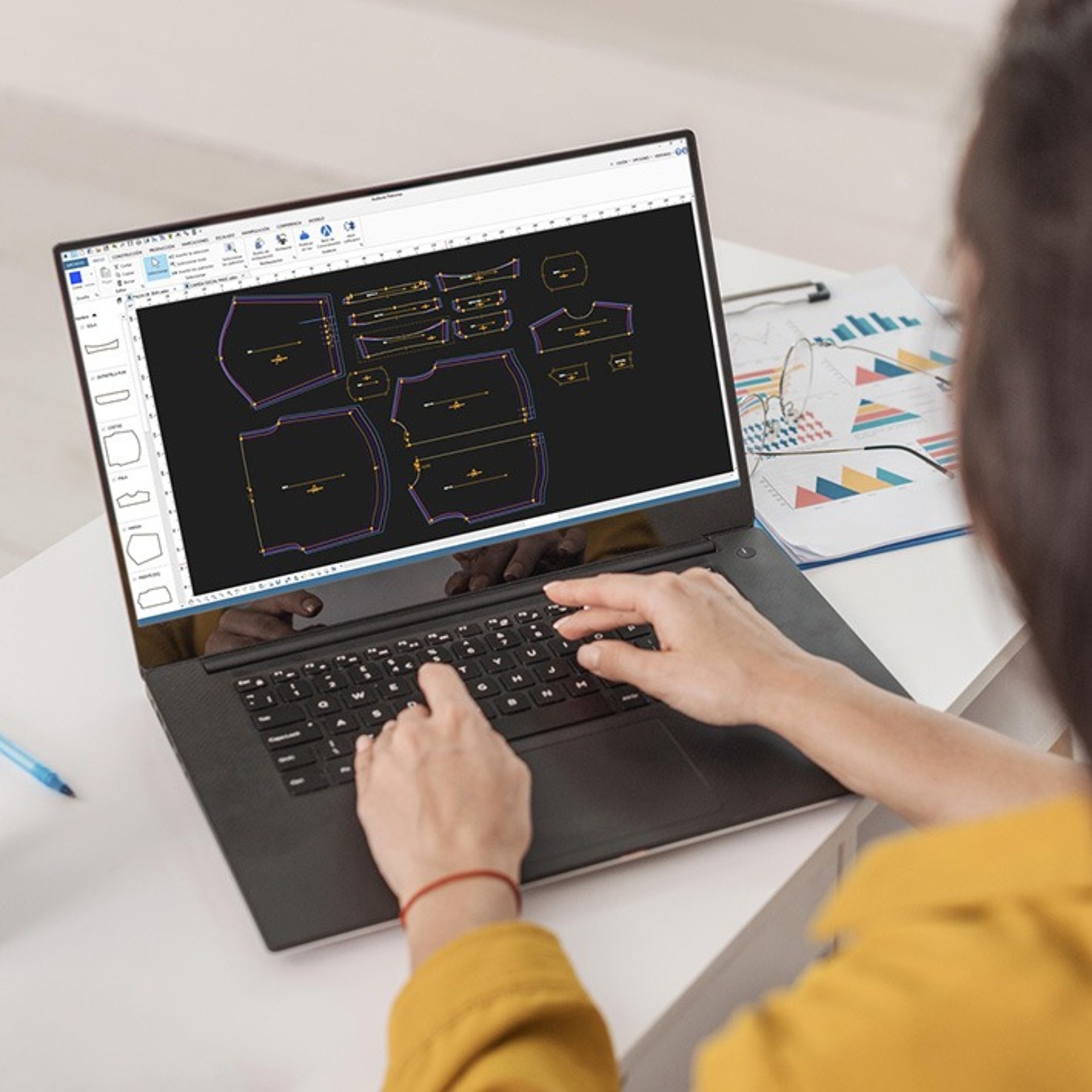 black and white bed linen