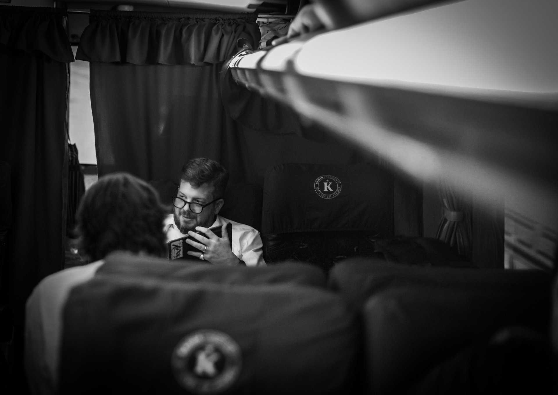 black and white bed linen