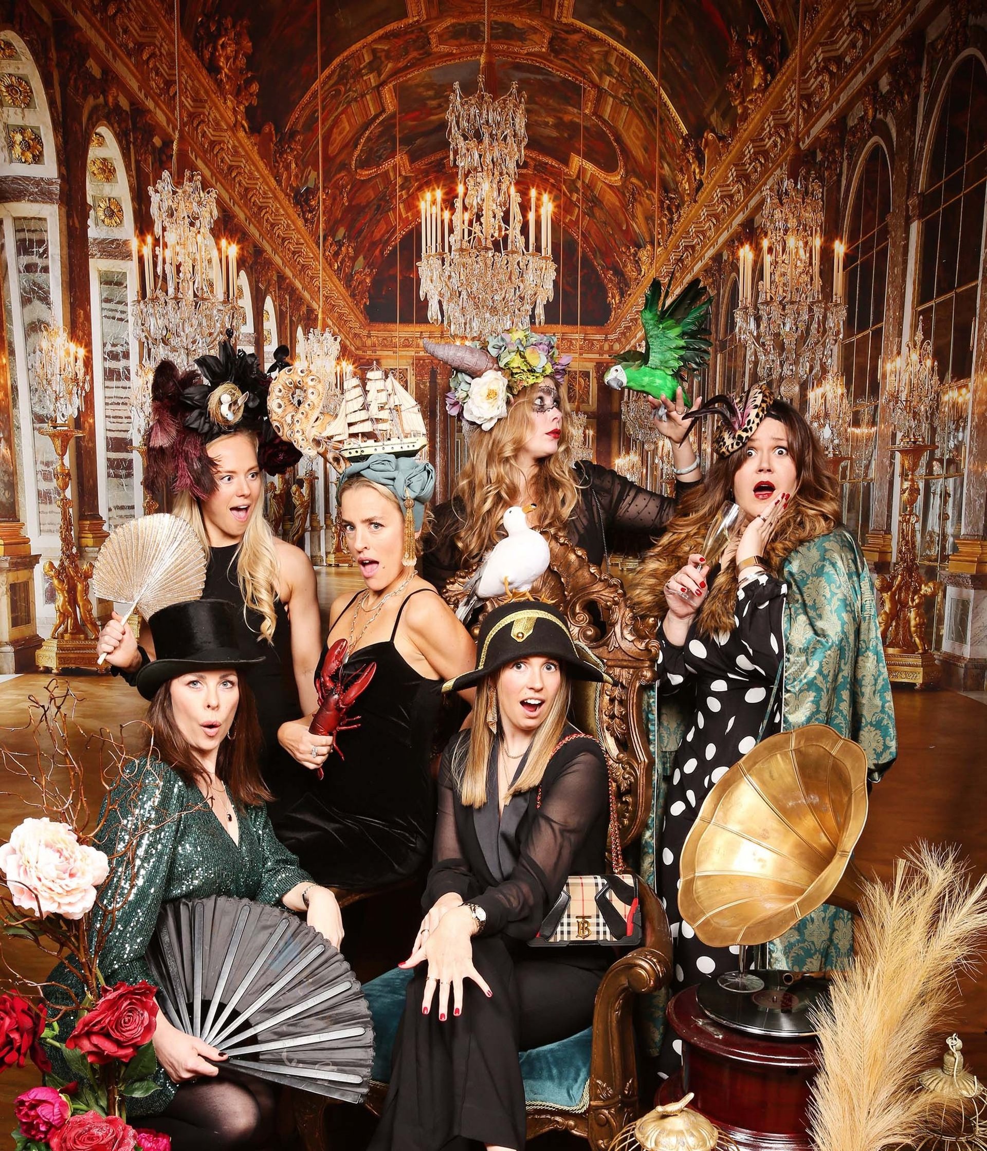 black and white bed linen