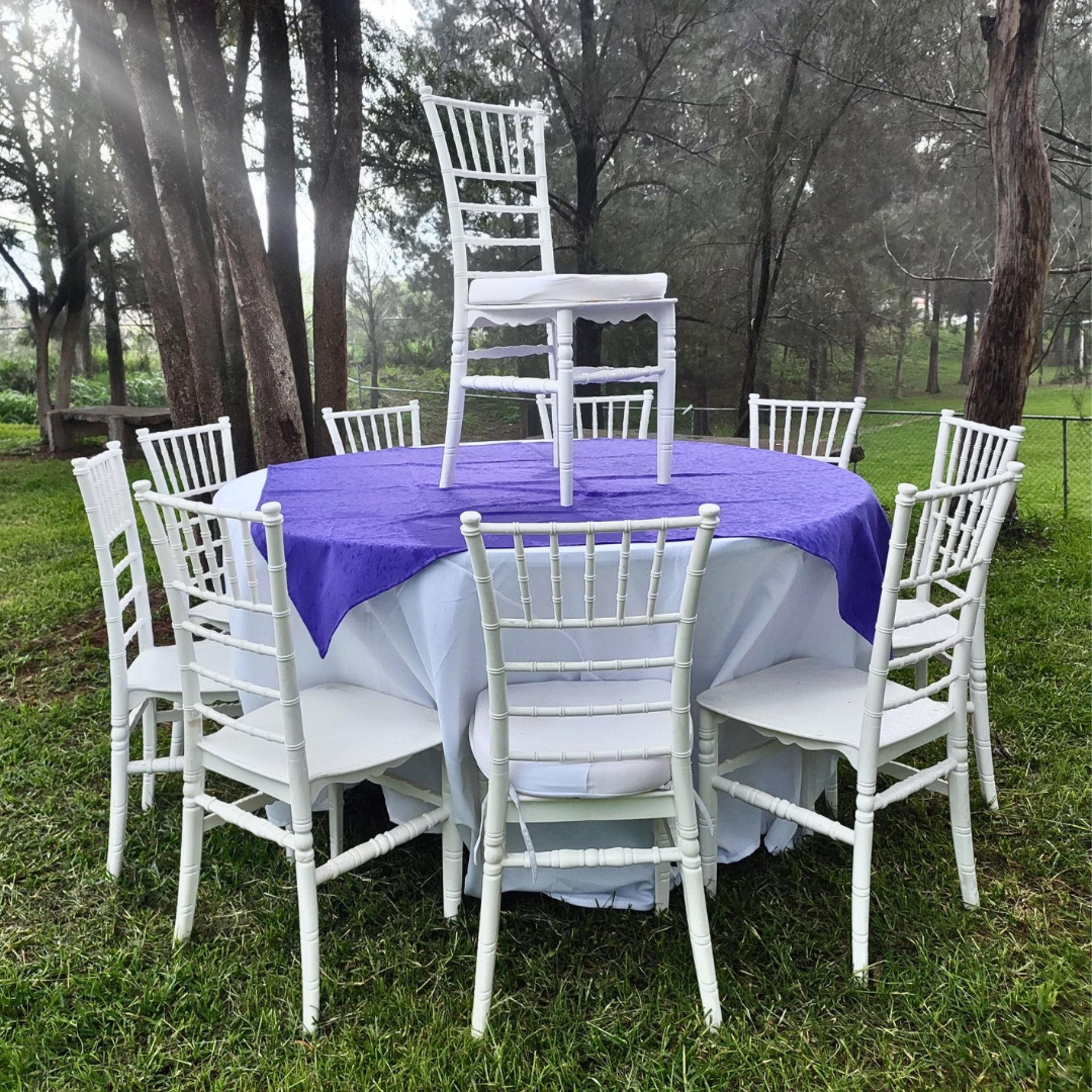 black and white bed linen