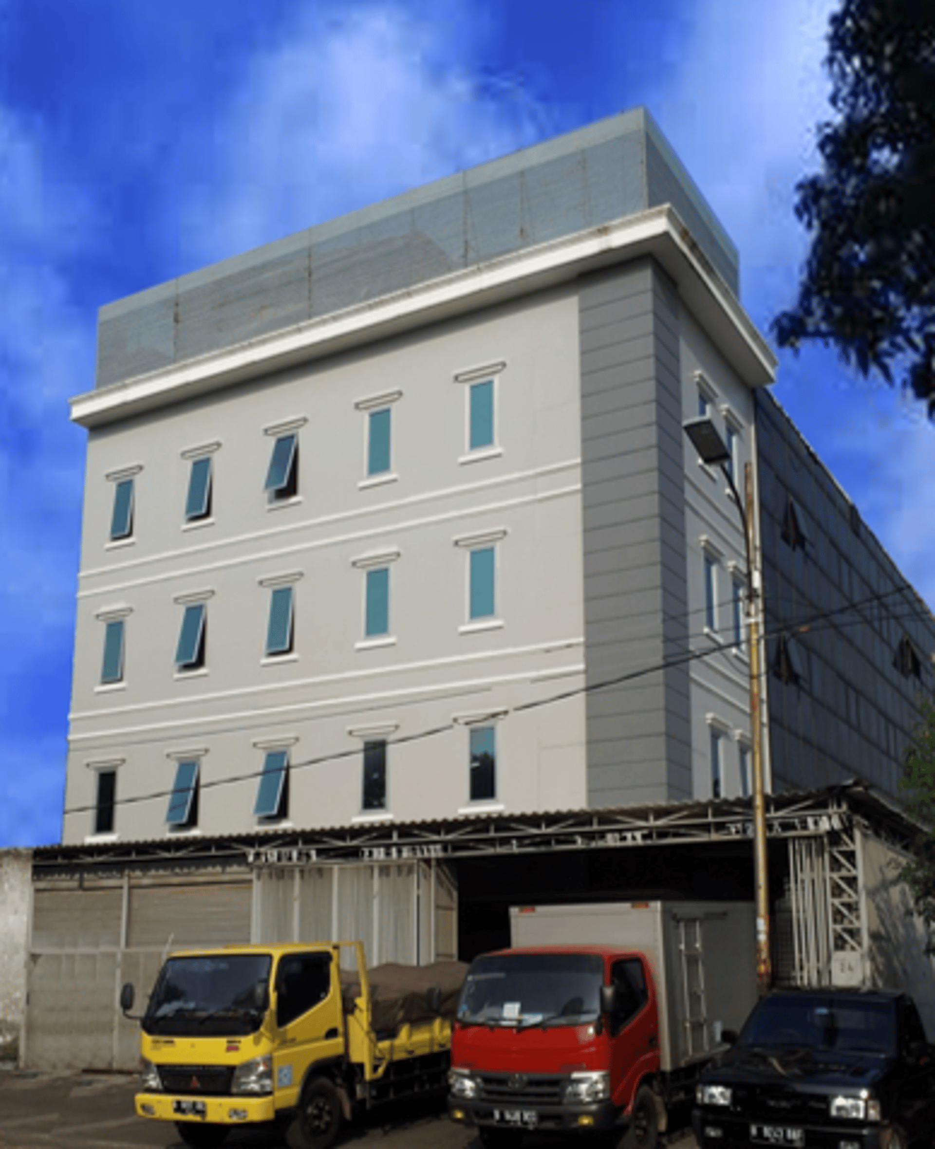 black and brown leather padded tub sofa