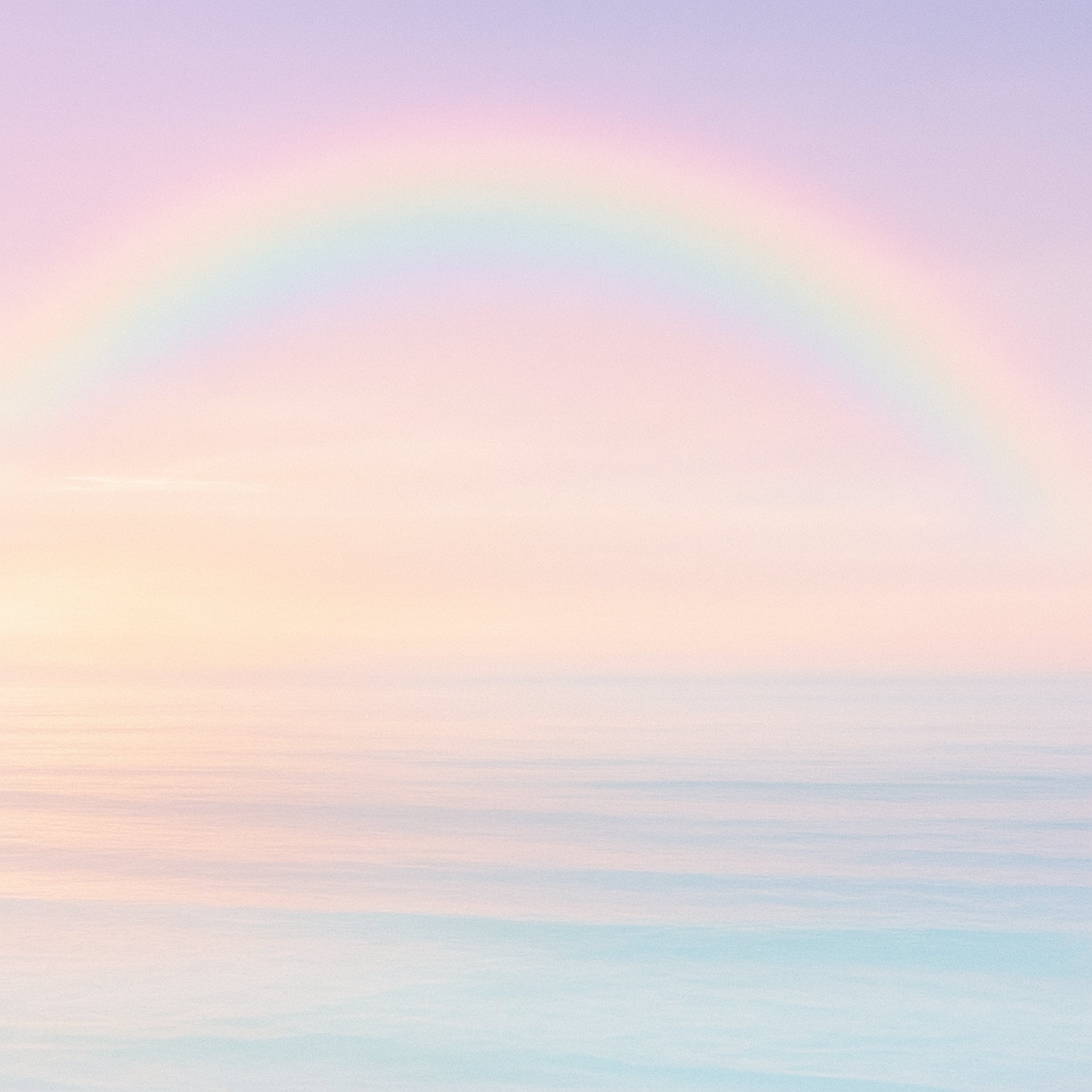 gray computer monitor