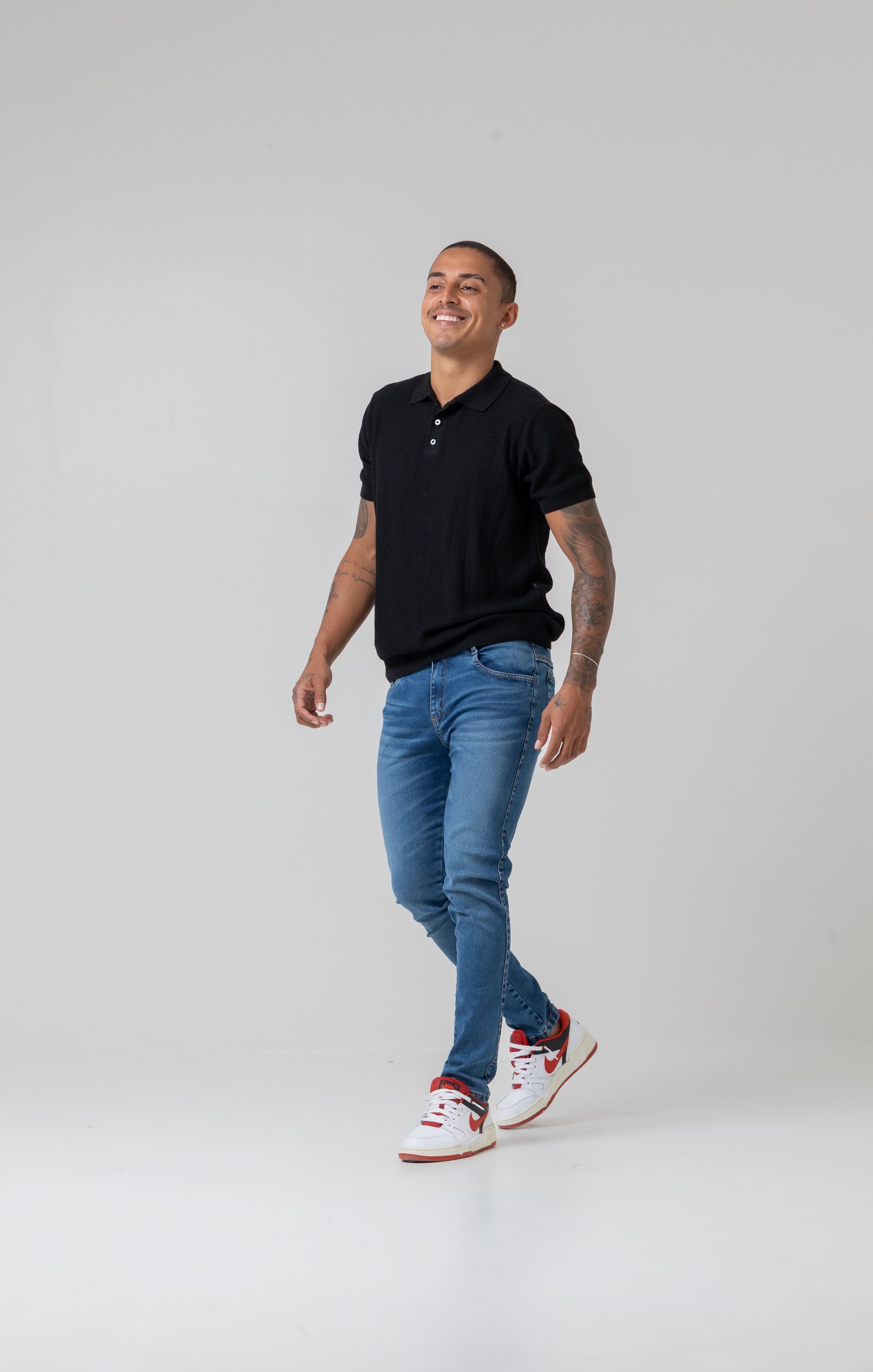 black and white bed linen