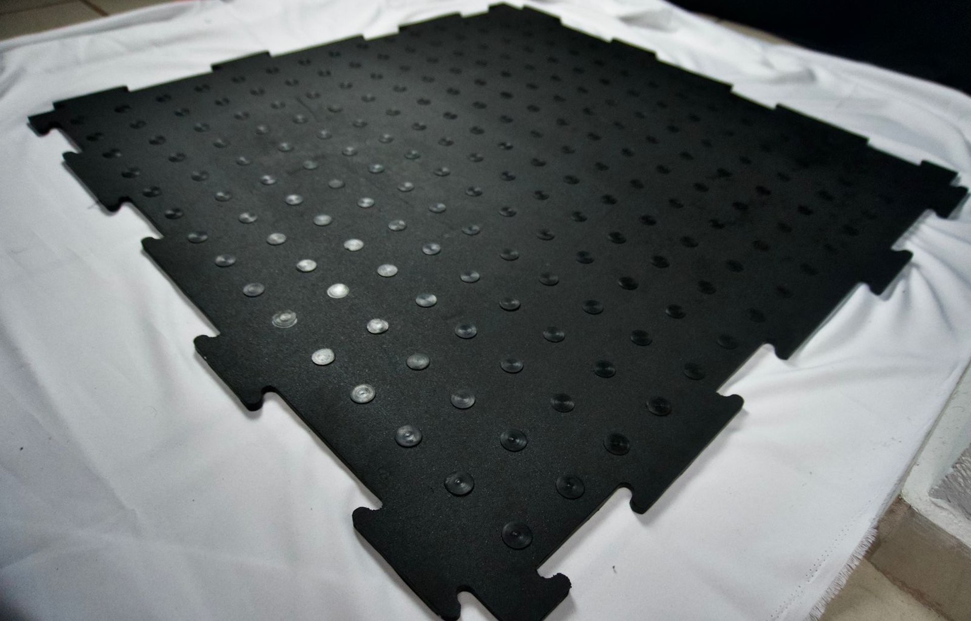 black and white bed linen