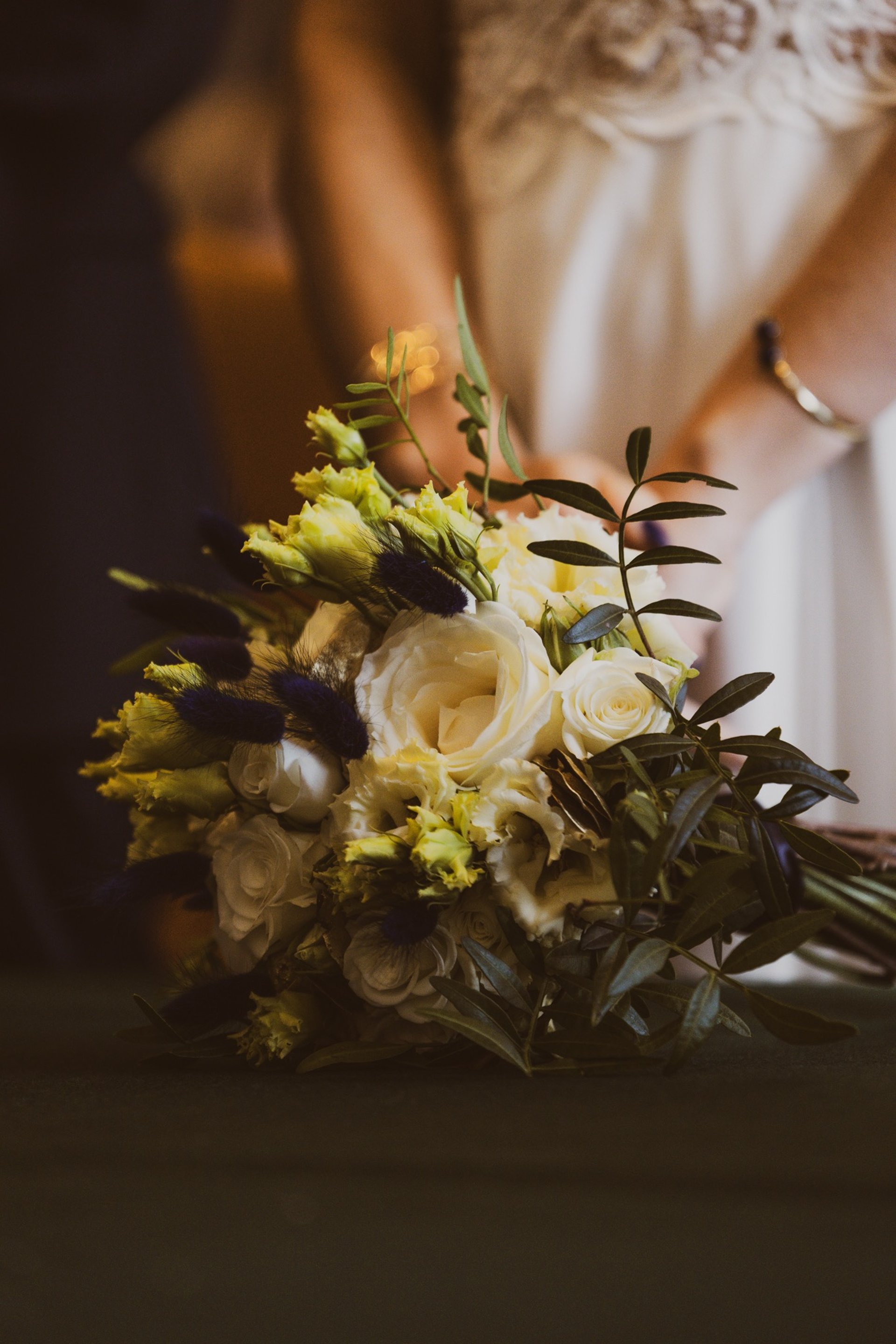 black and white bed linen