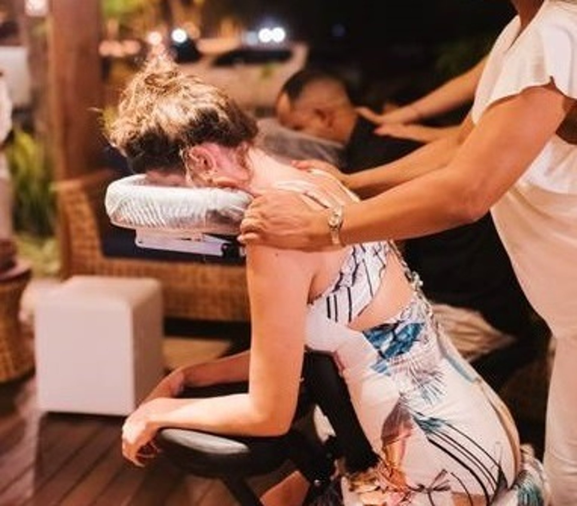 black and white bed linen