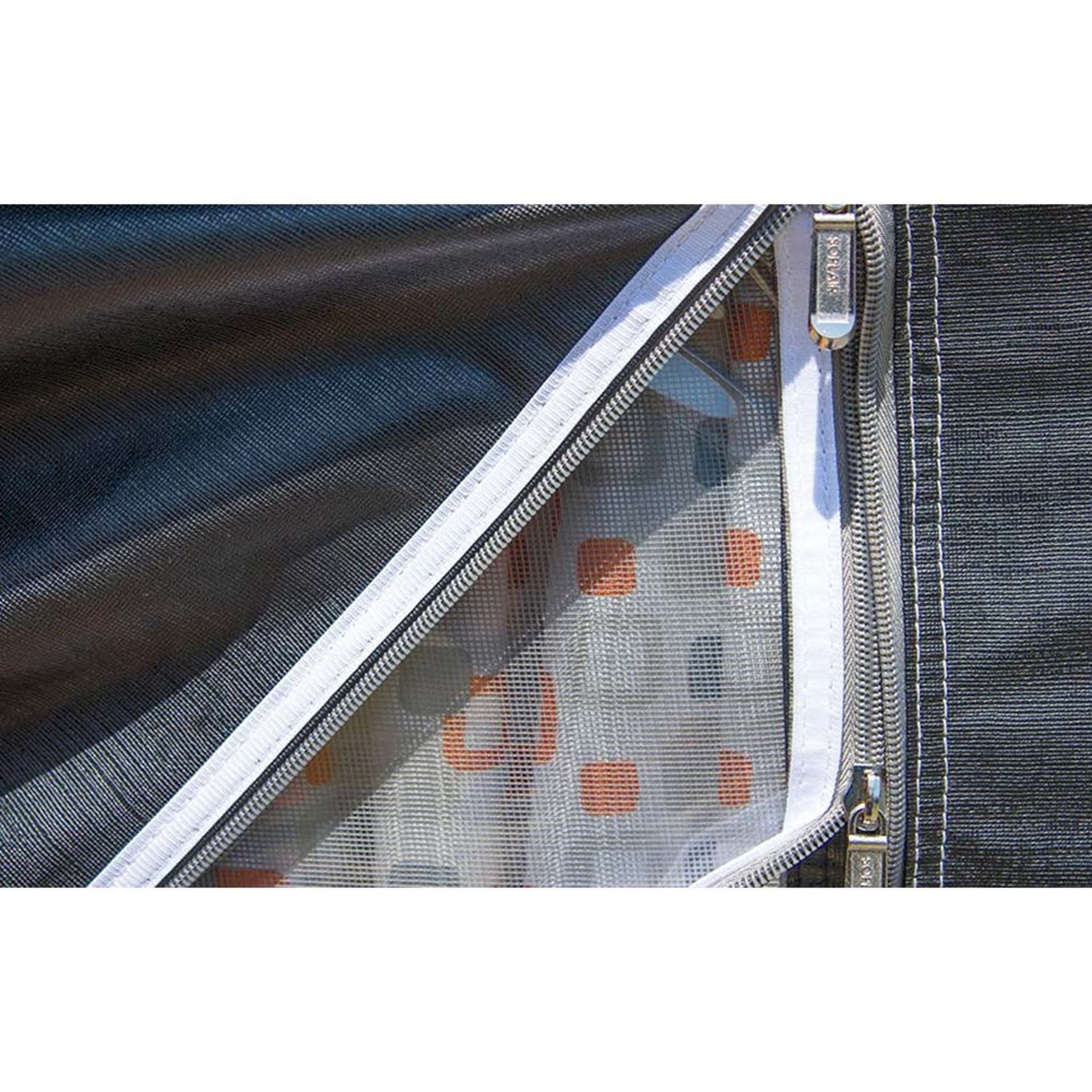 black and white bed linen