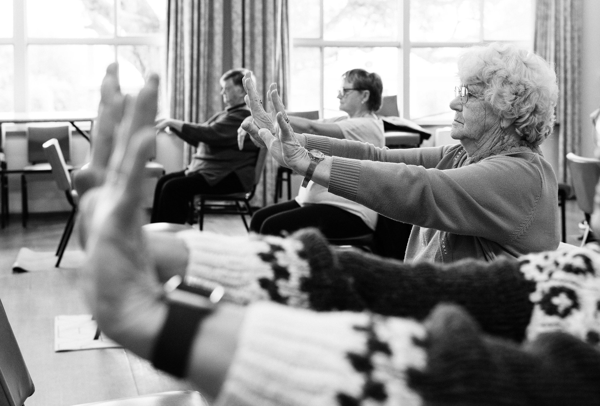 black and white bed linen