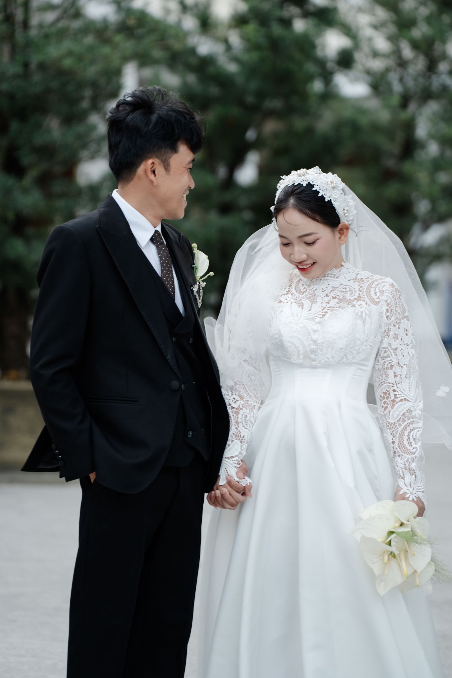 an abstract photo of a curved building with a blue sky in the background