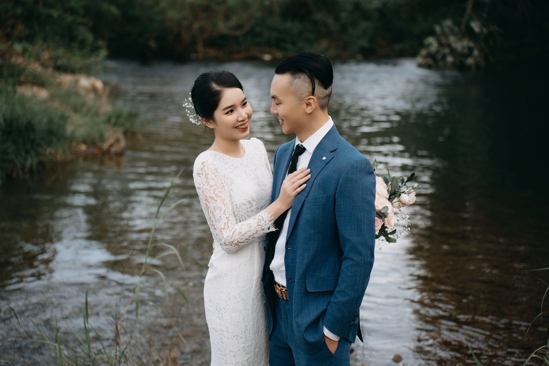 an abstract photo of a curved building with a blue sky in the background