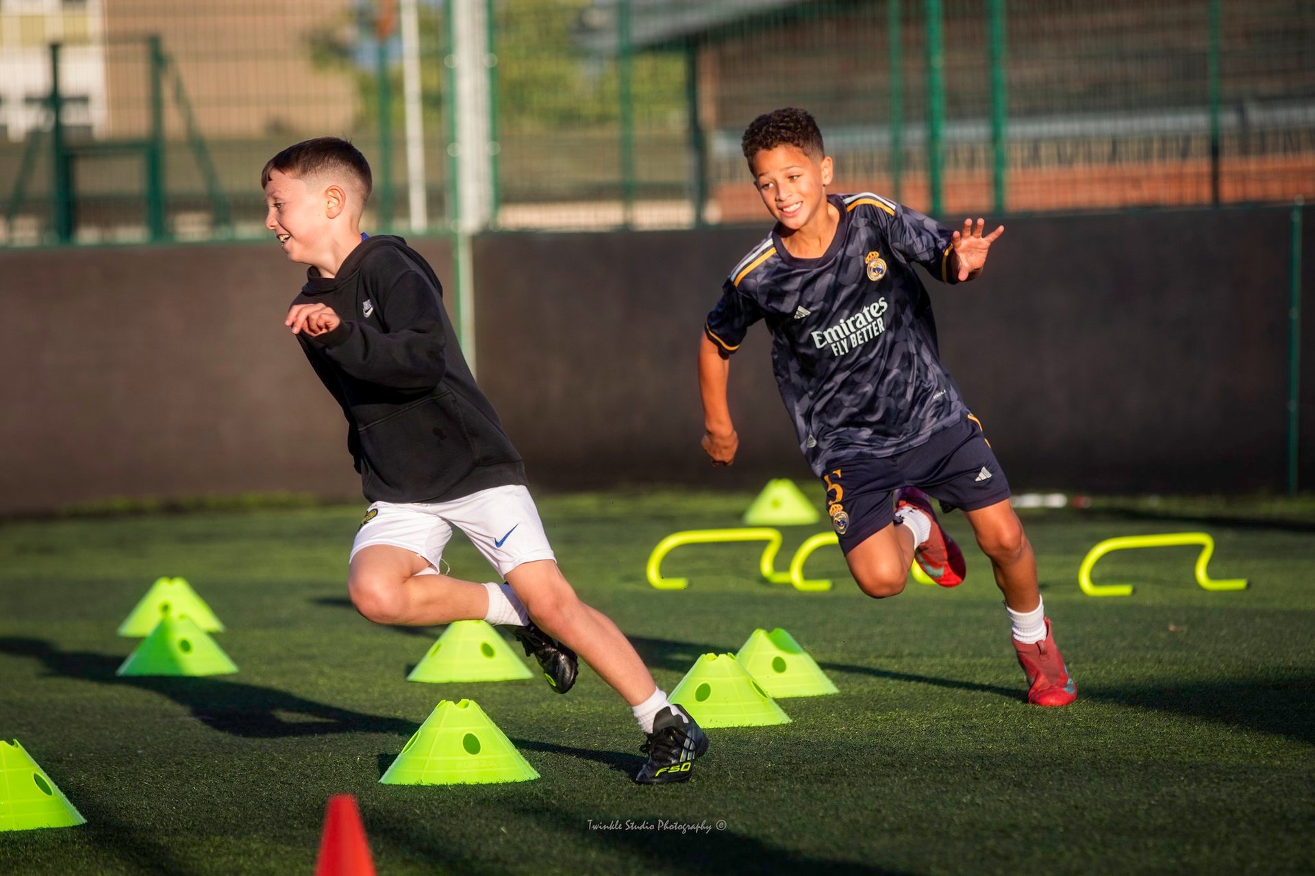 black and white bed linen