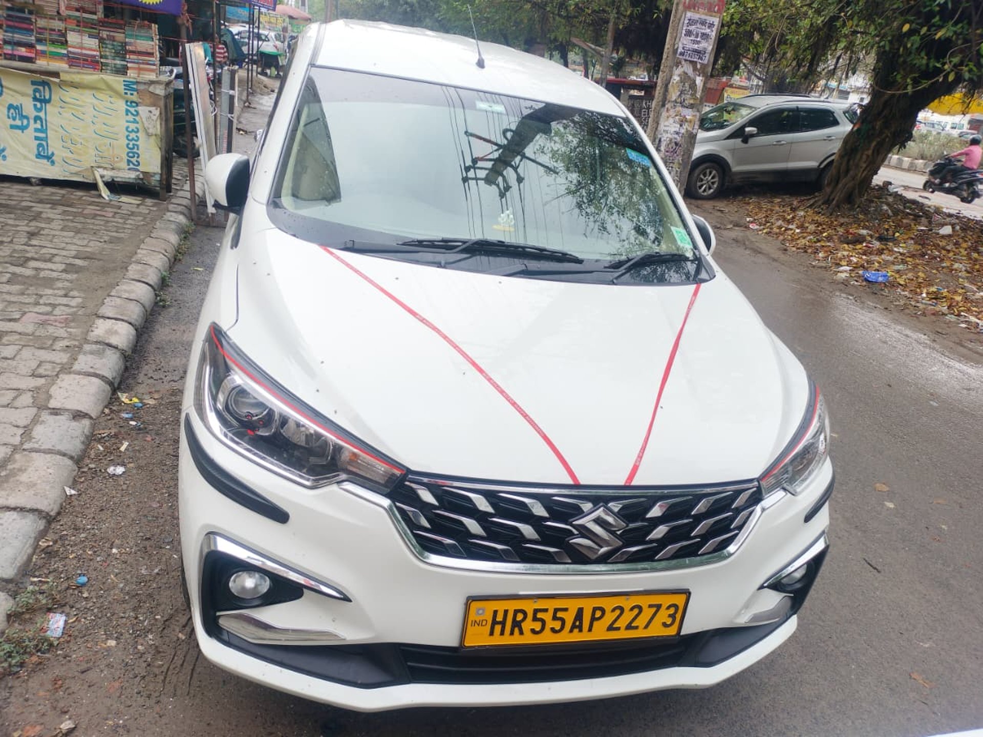 black and white bed linen