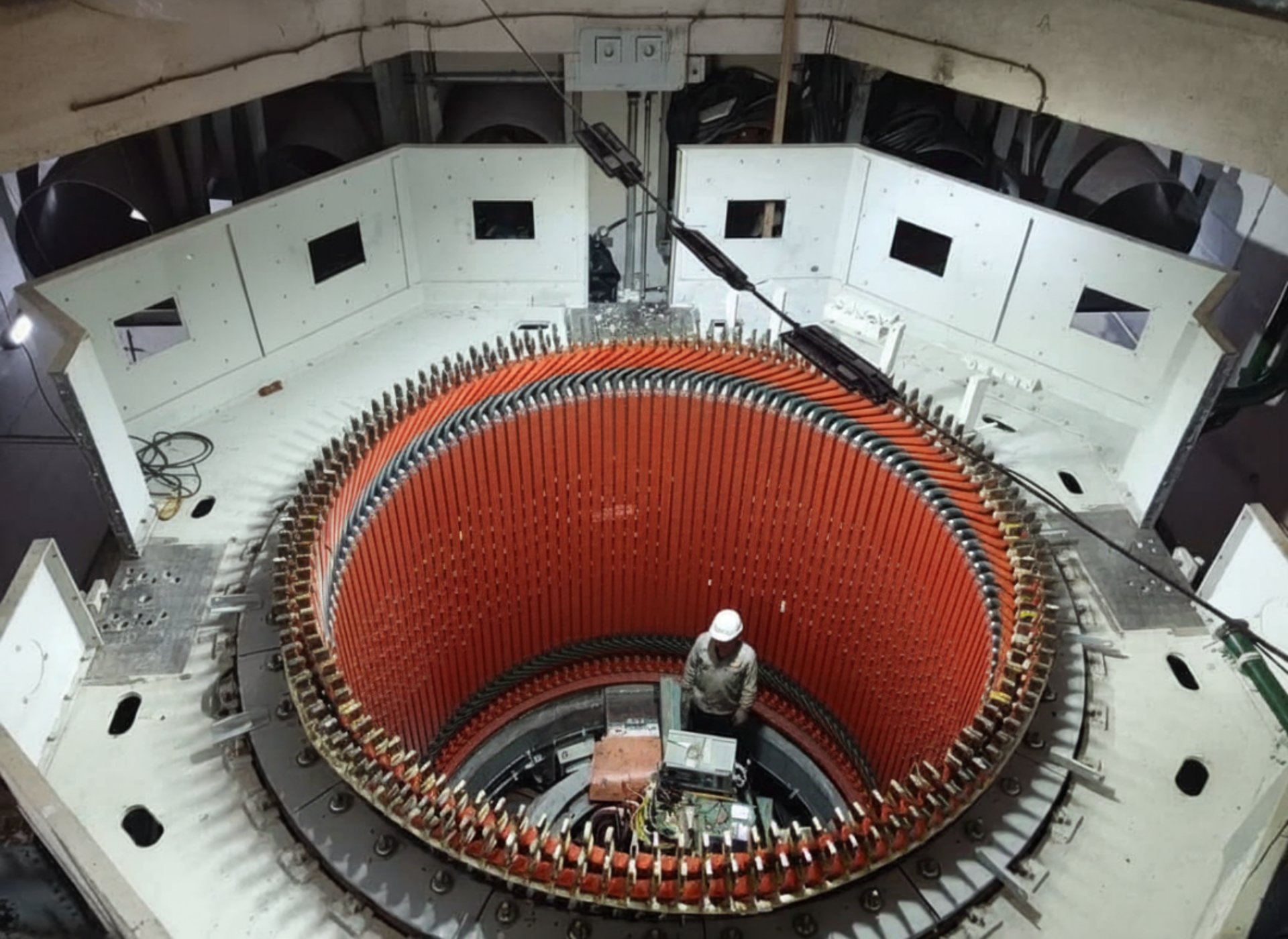 black and brown leather padded tub sofa