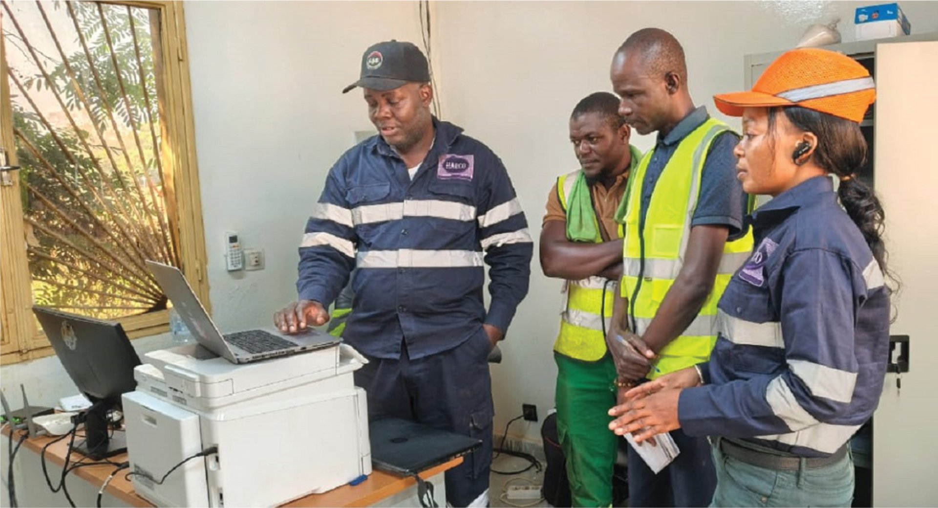 black and brown leather padded tub sofa
