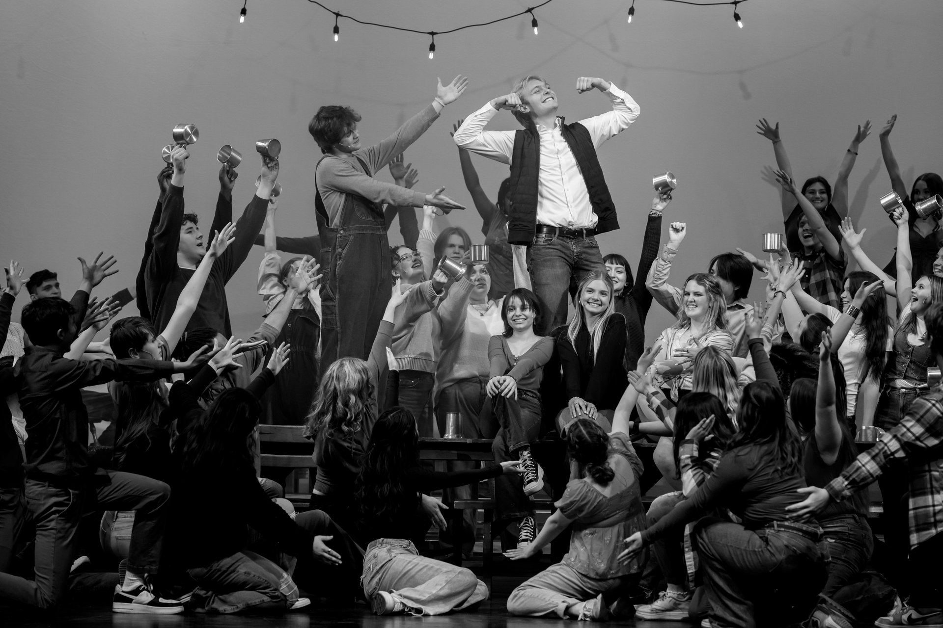 black and white bed linen