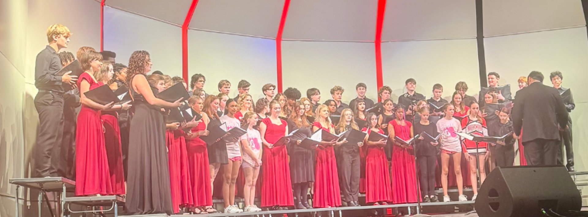 gray computer monitor