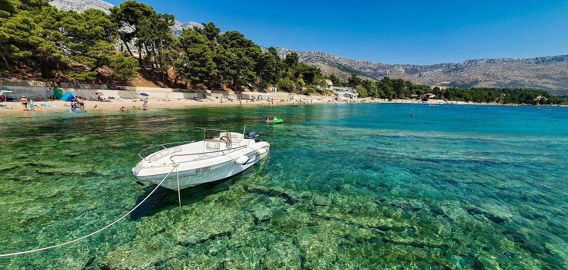 Cameramangreece.com cameraman in Athens, Greece, drone operator Greece, fixers Greece