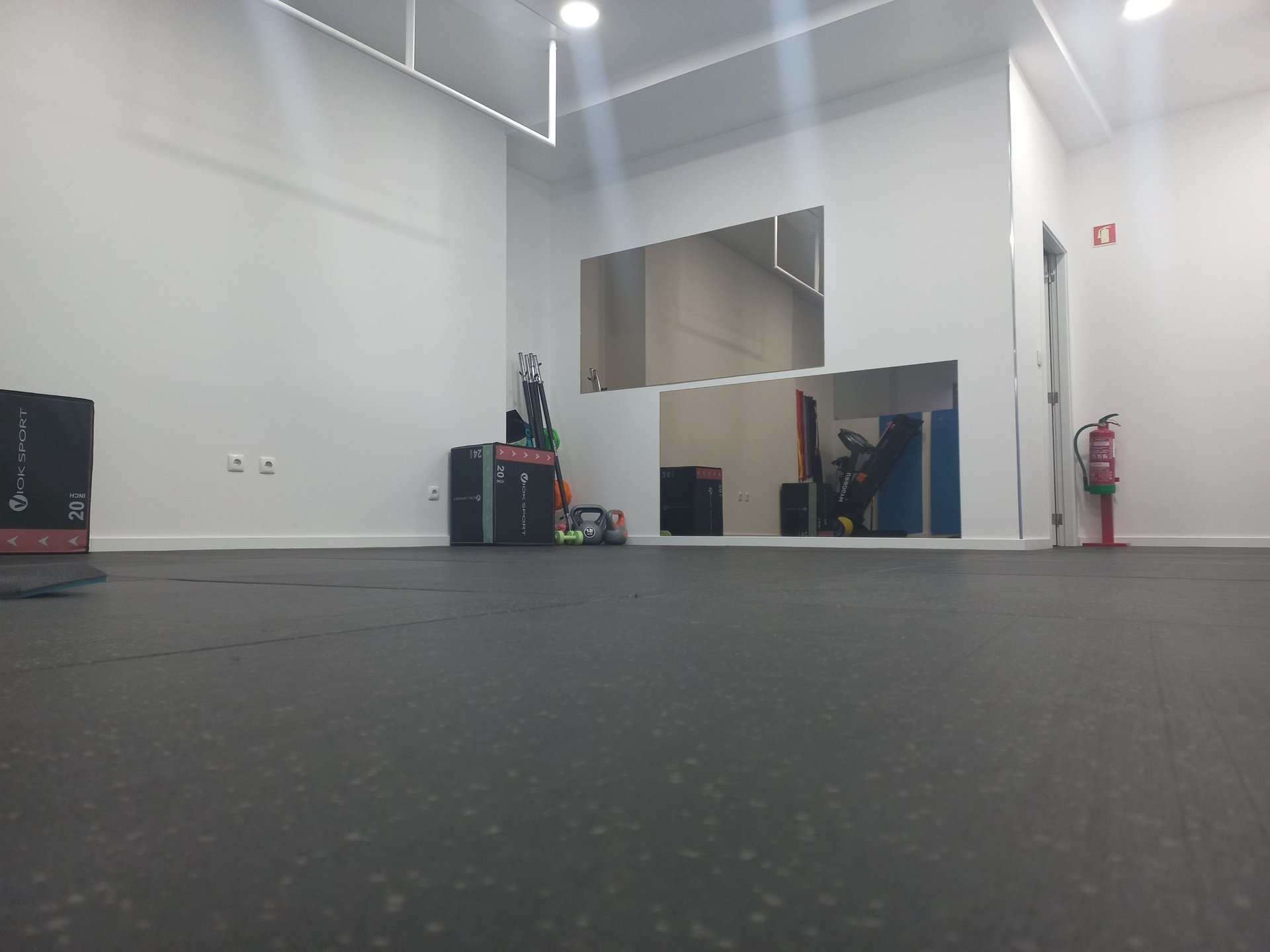 black and brown leather padded tub sofa