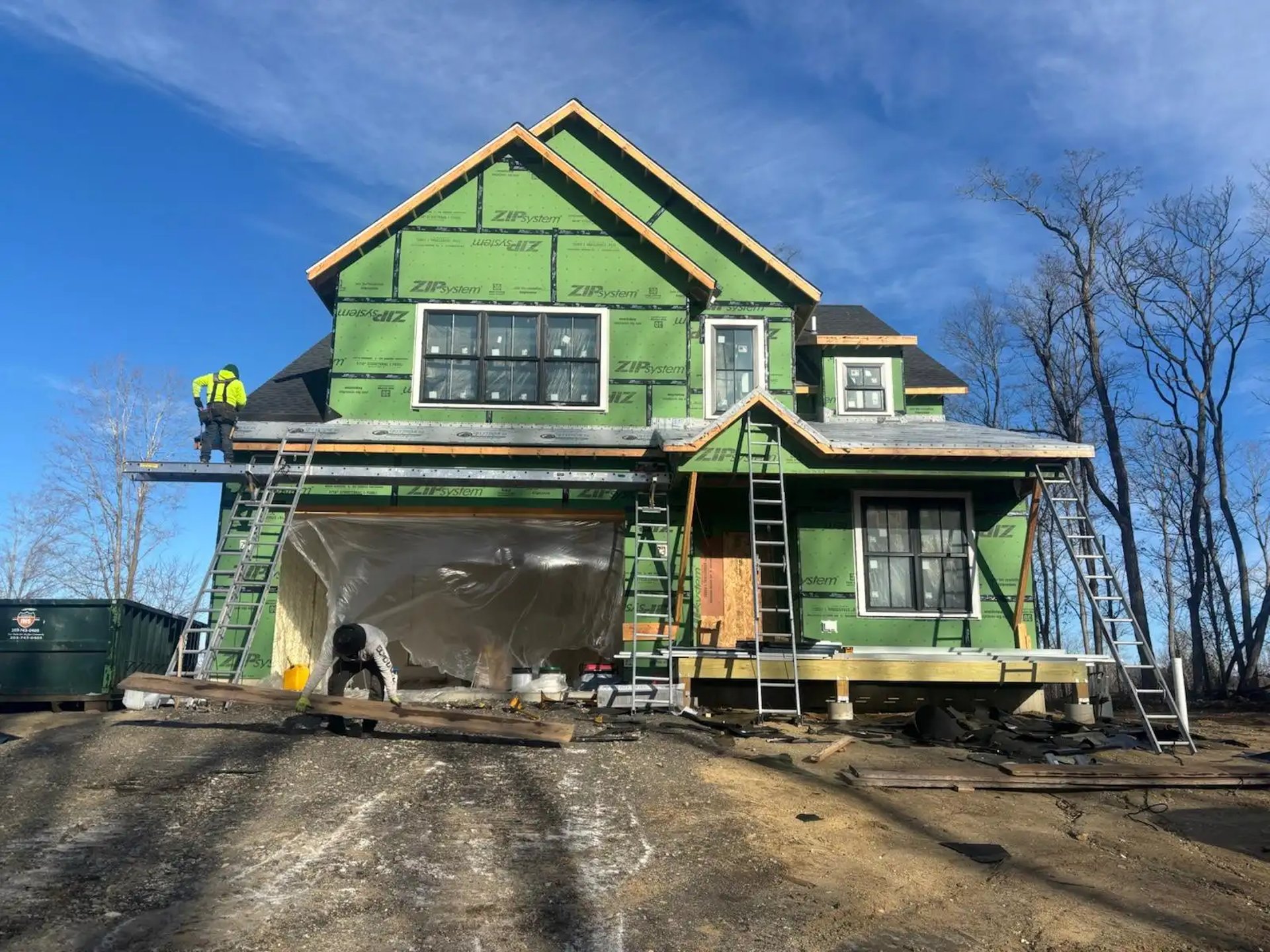 gray computer monitor