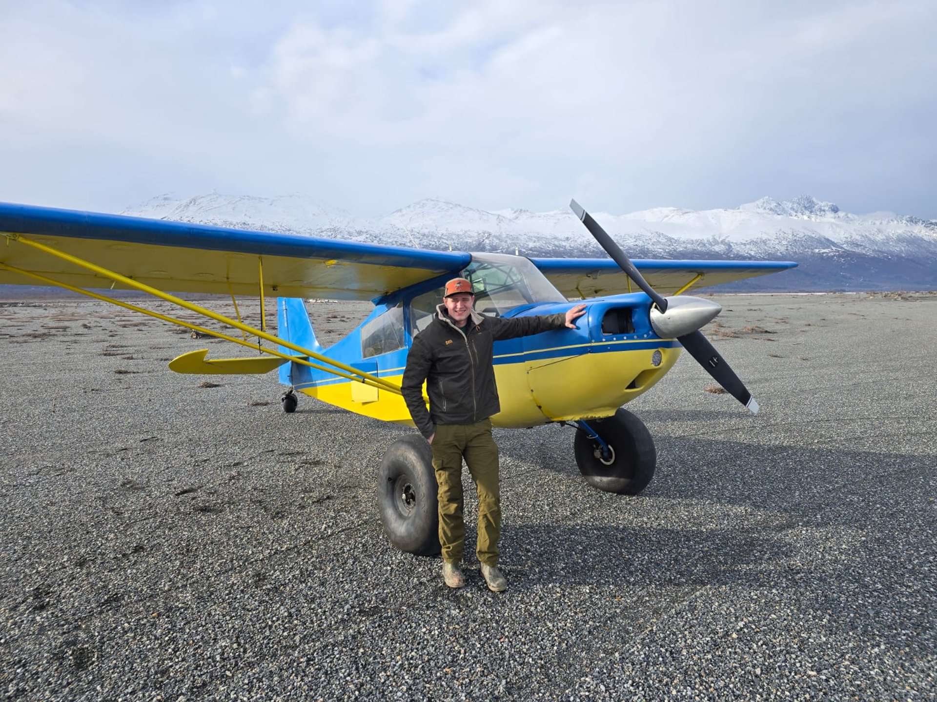 black and brown leather padded tub sofa